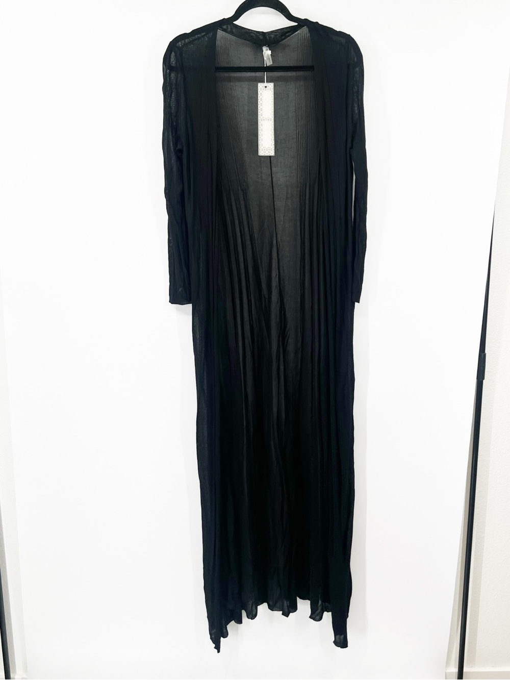 Devon Windsor Cosette Robe Black NWT
